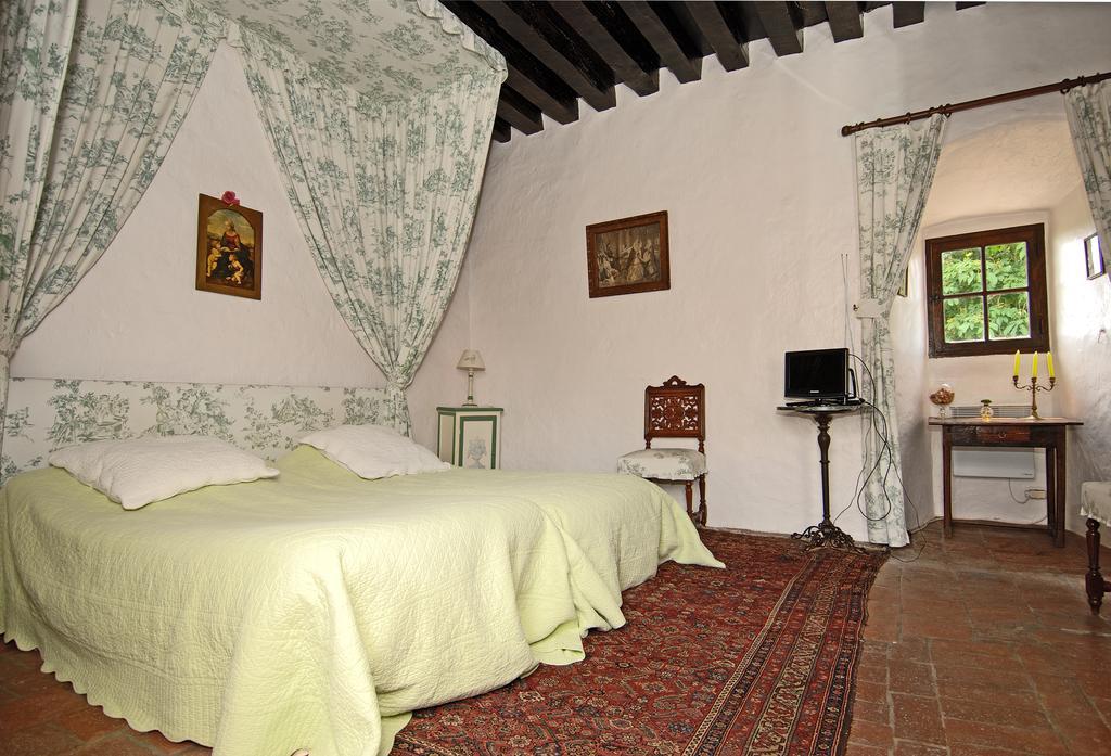 Chateau Du Max Le Theil  Room photo