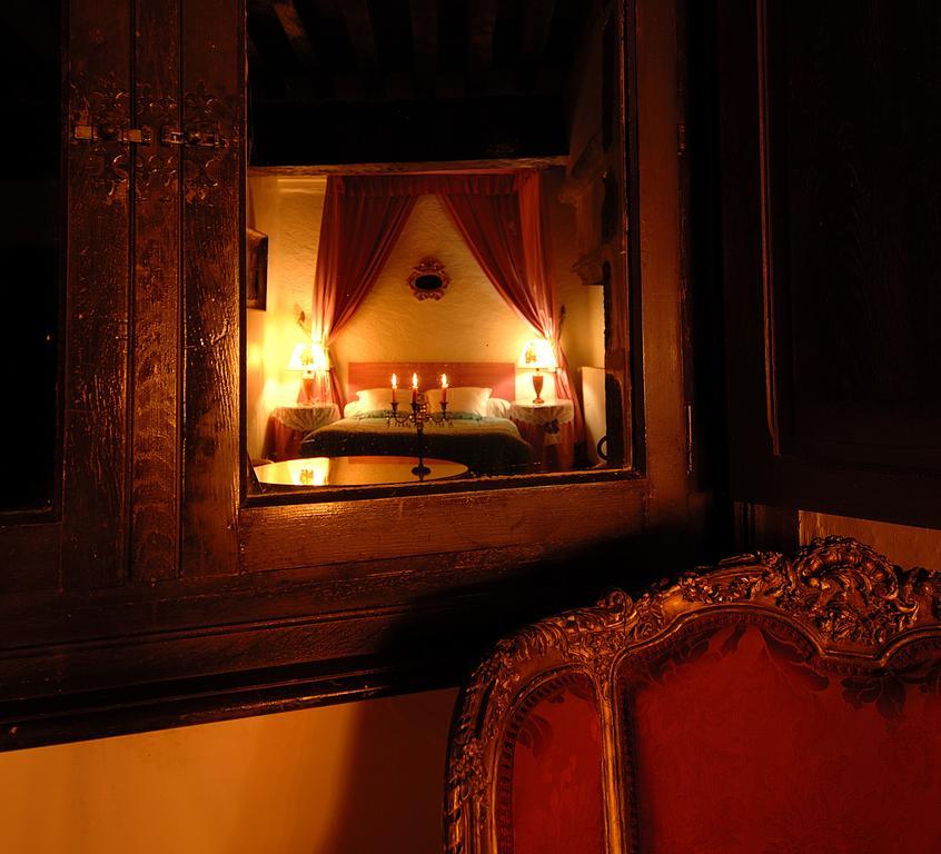 Chateau Du Max Le Theil  Room photo